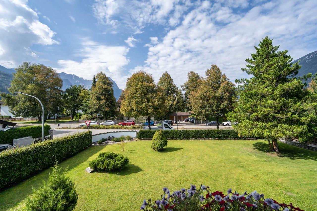 Hotel Garni Brunnthaler Garmisch-Partenkirchen Ngoại thất bức ảnh