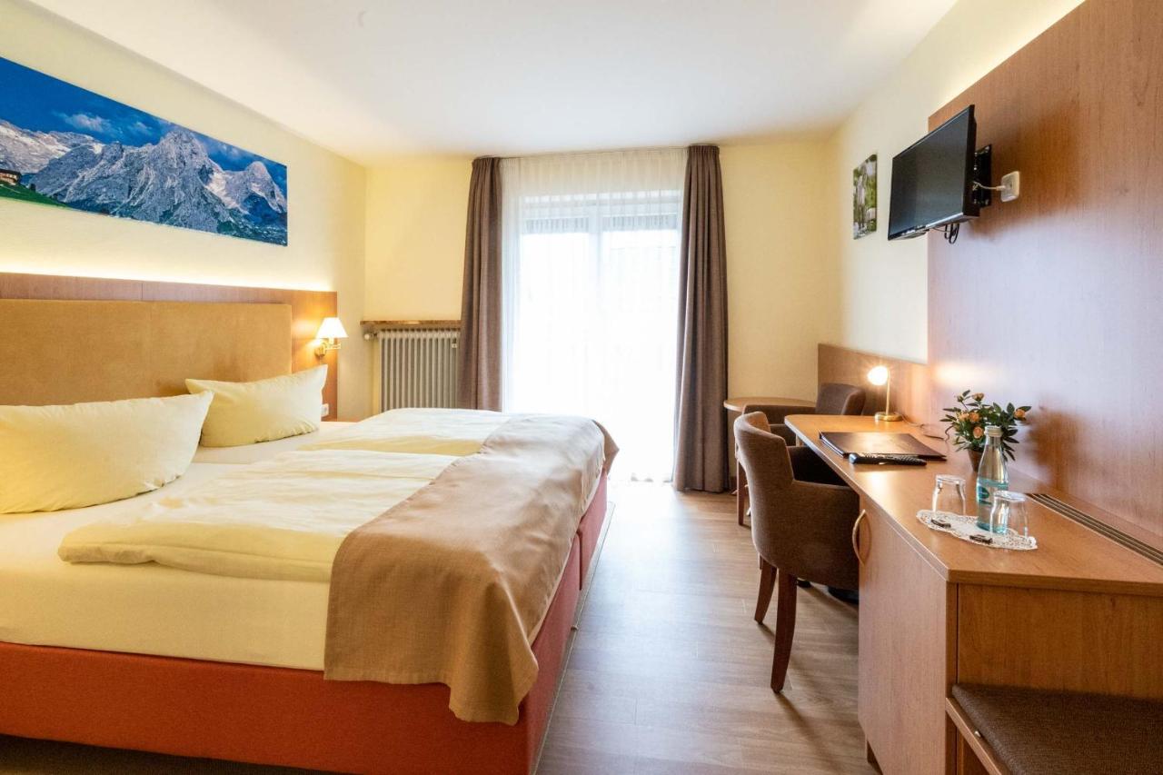 Hotel Garni Brunnthaler Garmisch-Partenkirchen Ngoại thất bức ảnh